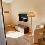 La Lagune Bed & Breakfast 4*
