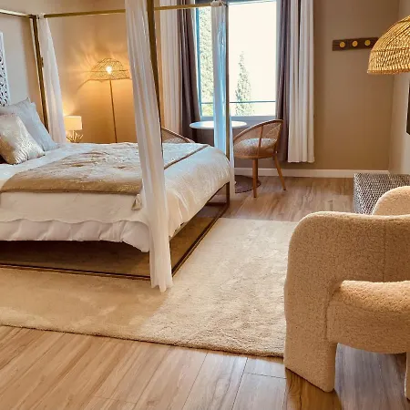 La Lagune Bed and breakfast 4*