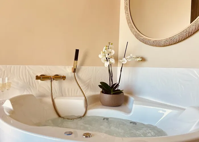 La Lagune Bed & Breakfast